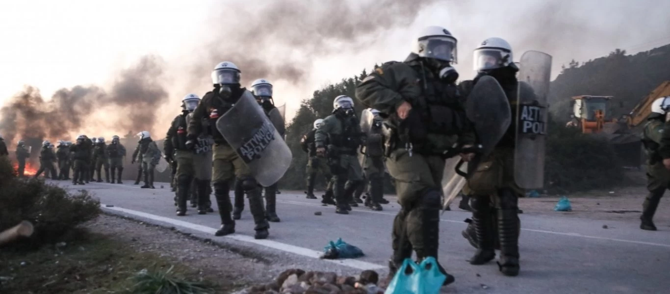 ΣΥΡΙΖΑ: «Η κυβέρνηση συγκαλύπτει τα αυξανόμενα κρούσματα αστυνομικής βίας»